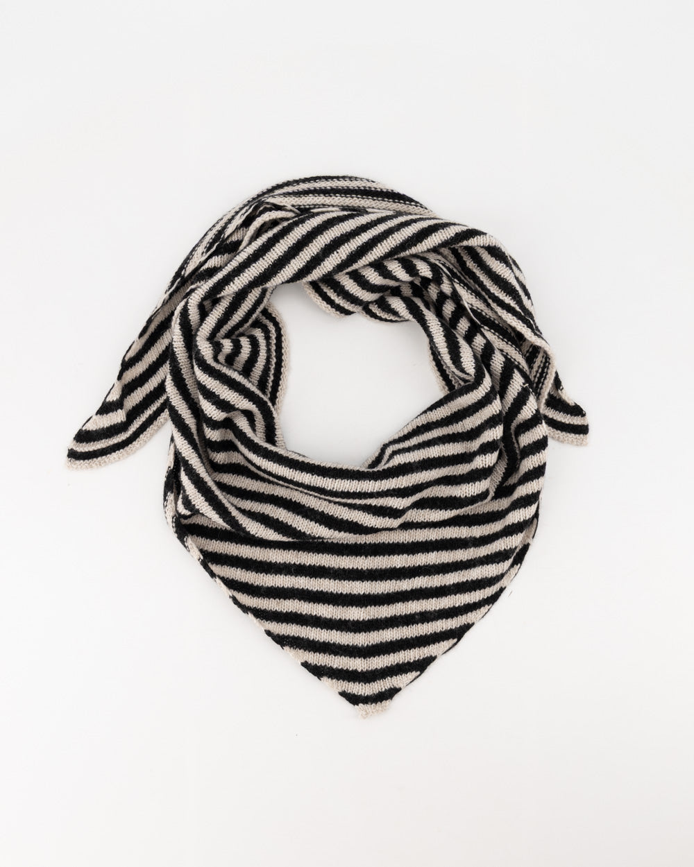 CashmeresjaaltjeKaiagestreeptZwart_creme__3