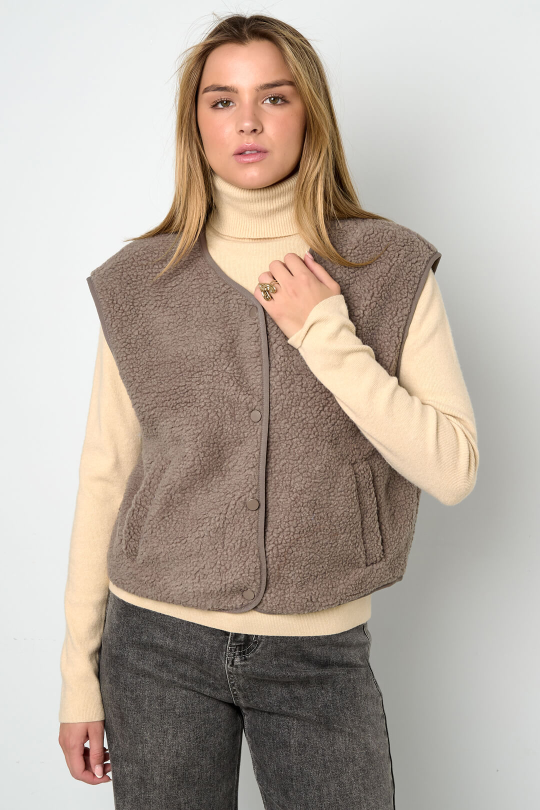 Gimme fluffy Teddy vest Brown