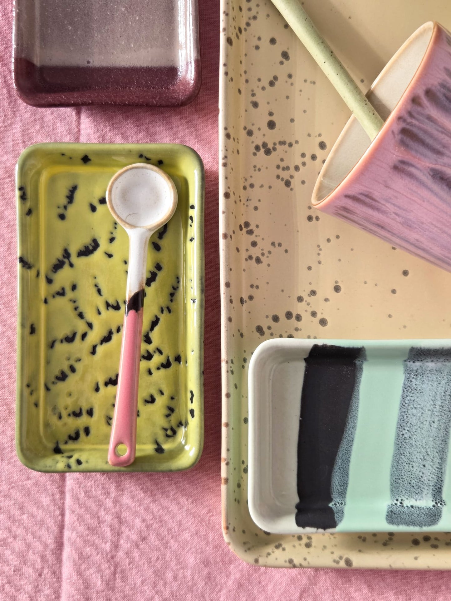 HKliving 70s ceramics: large tray, grit