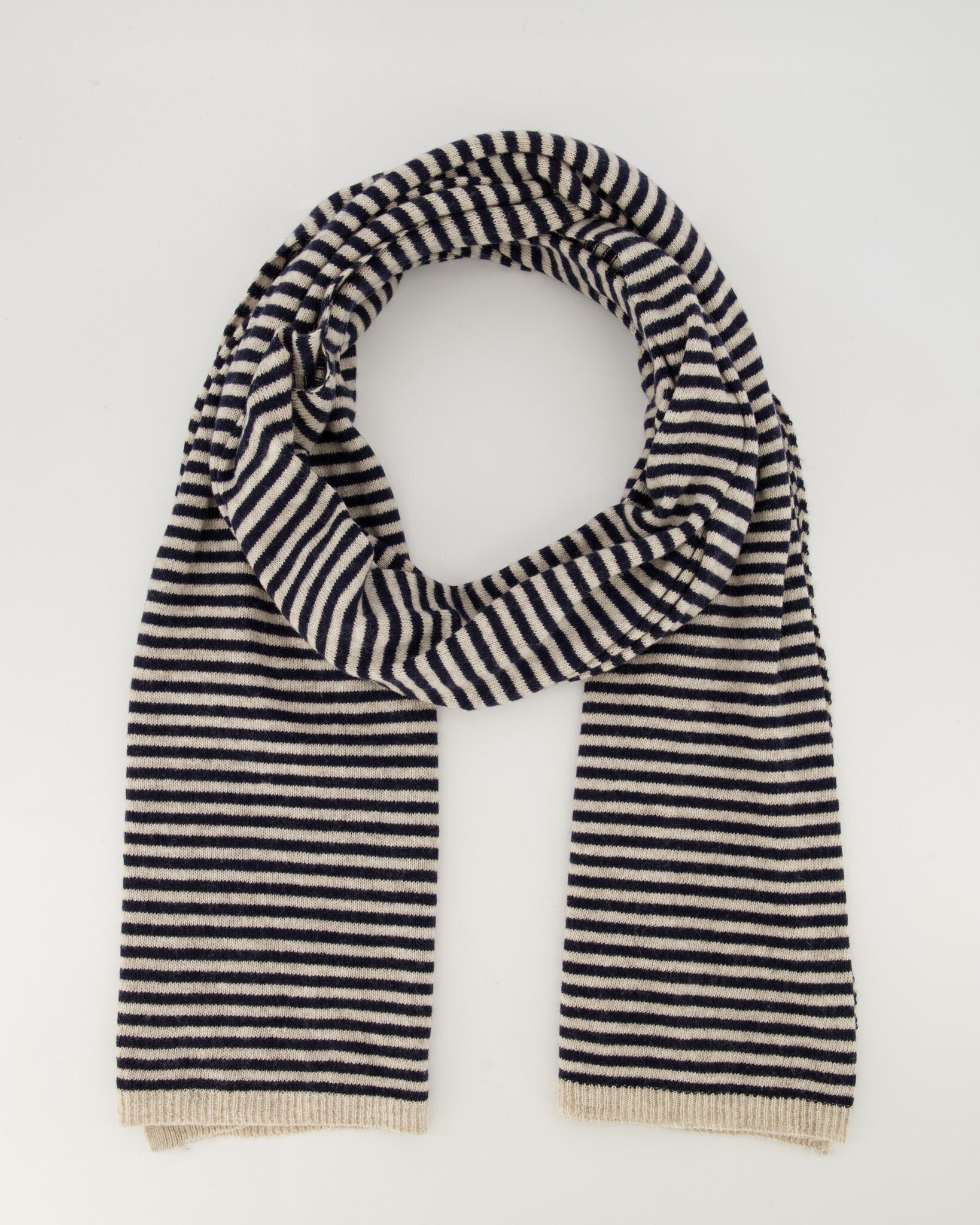 CashemeresjaalCassygestreeptDonkerblauw_creme__1