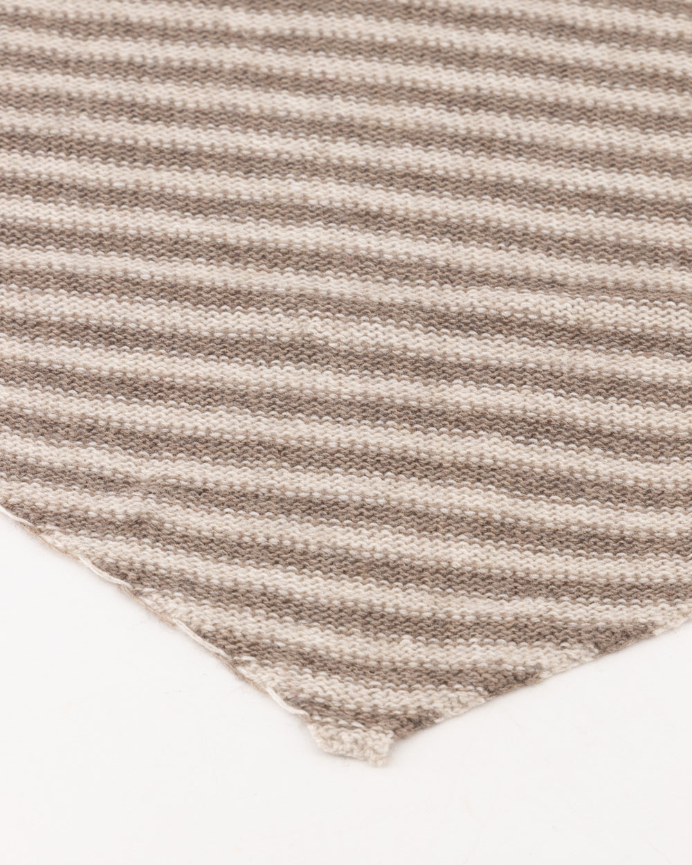 CashmeresjaaltjeKaiagestreeptTaupe_creme__2