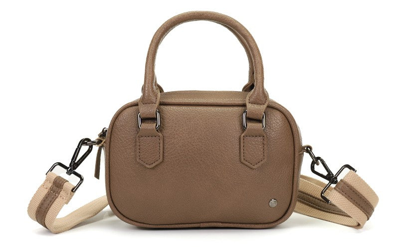 ImDutchmiamiDarkcamel__1