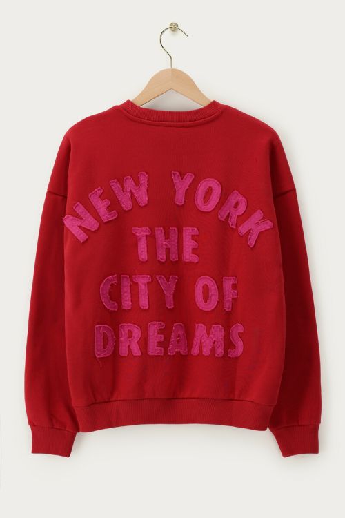 Myjewellerysweater_Cityofdreams_Rood__4