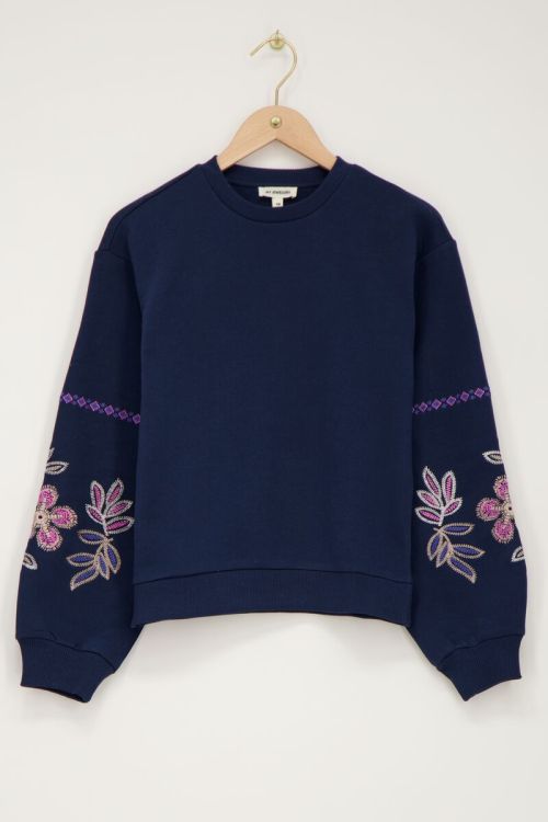 My jewellery sweater met embroidery blue Blauw